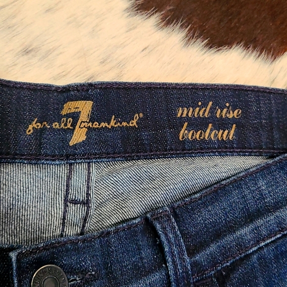 7 For All Mankind "Mid Rise Bootcut" - Picture 6 of 8